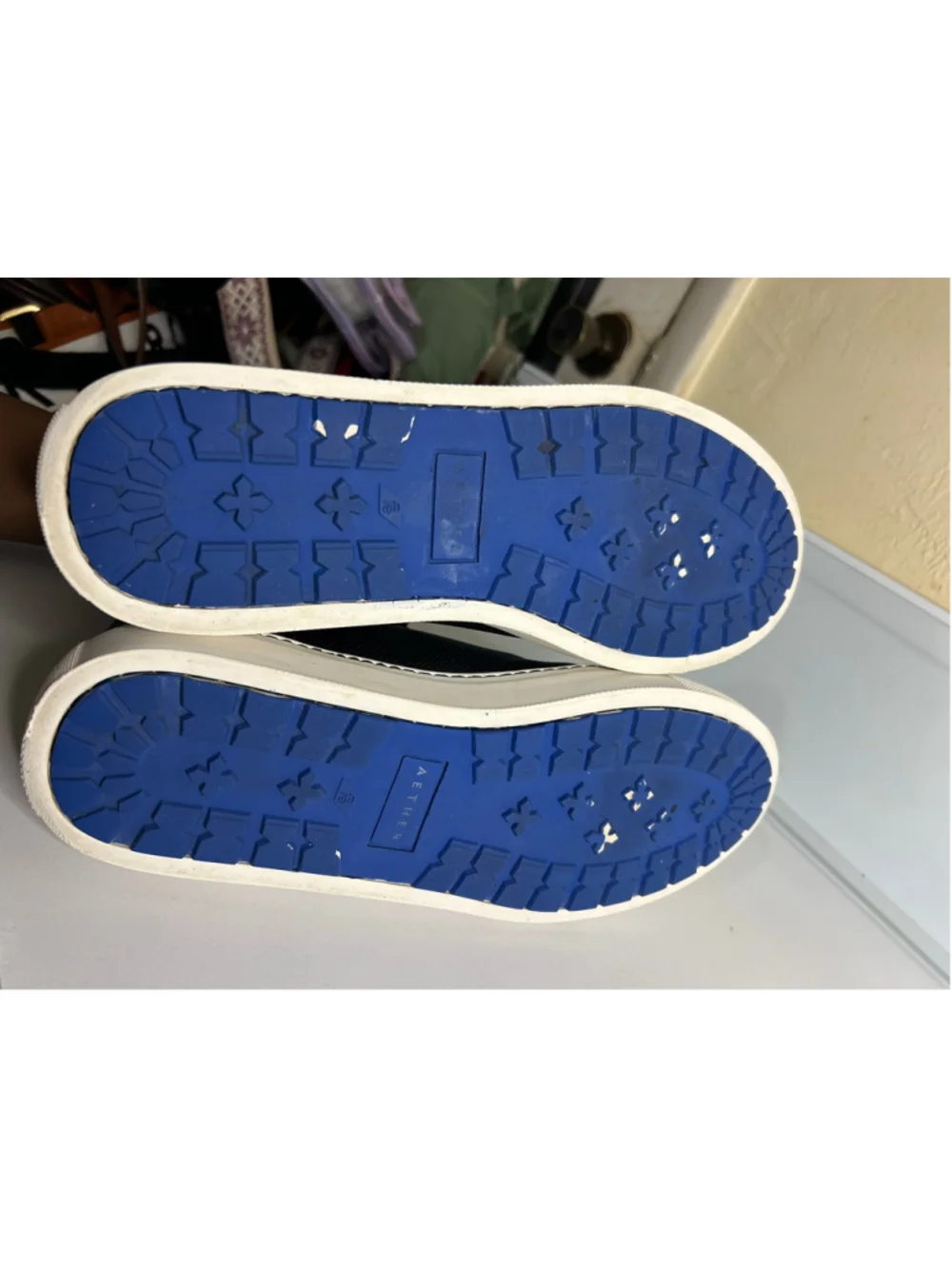 $325 Aether Dalton Sneakers in Onyx Black Men Size 10.5